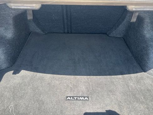 Certified 2025 Nissan Altima 2.5 SV FWD image 30