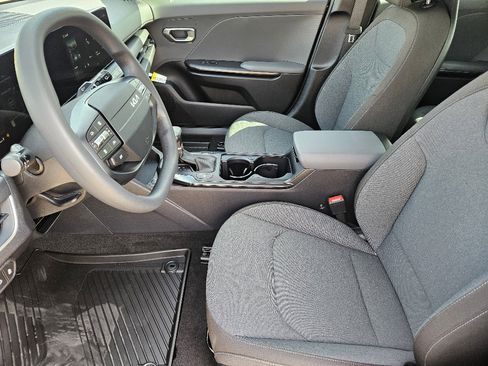 New 2026 Kia K4 LXS image 9