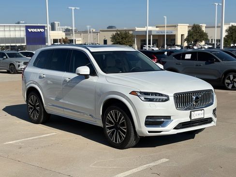 Certified 2022 Volvo XC90 T8 Inscription Expression image 4