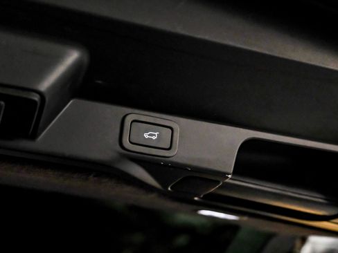 Used 2016 Land Rover Range Rover Sport Supercharged image 53