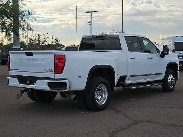 Used 2024 Chevrolet Silverado 3500 High Country w/ High Country Premium Package AWD/4WD image 5