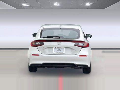 Certified 2024 Honda Civic EX-L image 10