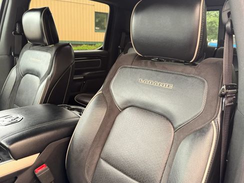 Used 2019 RAM 1500 Laramie w/ Sport Appearance Package AWD/4WD image 3
