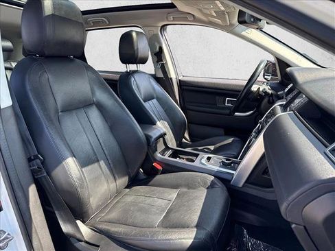 Used 2017 Land Rover Discovery Sport HSE image 21
