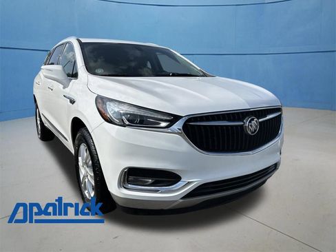 Used 2021 Buick Enclave Essence FWD image 1