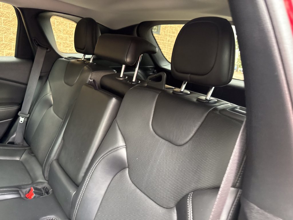 Used 2021 Jeep Cherokee Limited AWD/4WD image 22