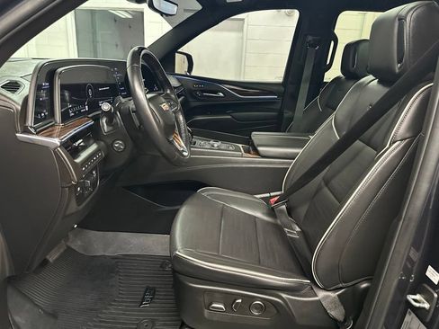 Used 2024 Cadillac Escalade ESV Premium Luxury w/ Performance Package AWD/4WD image 18