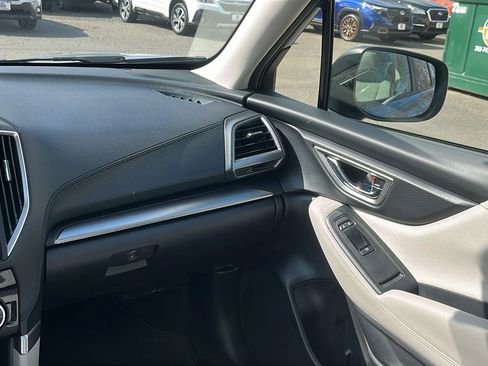 Certified 2023 Subaru Forester Premium image 22