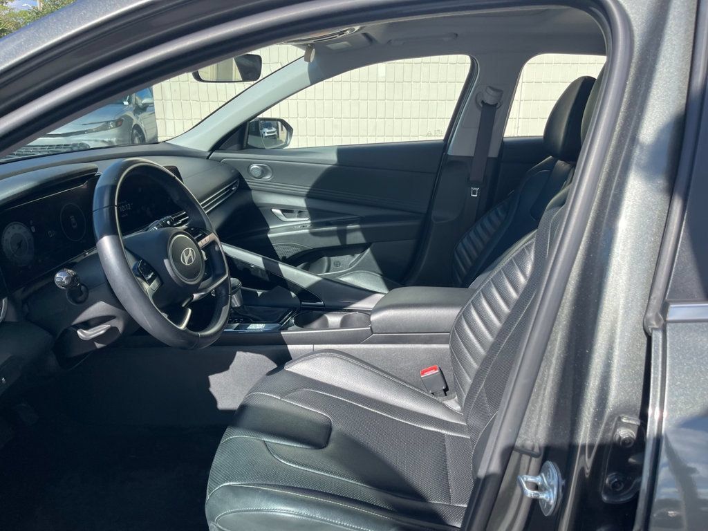 Used 2024 Hyundai Elantra Limited FWD image 11