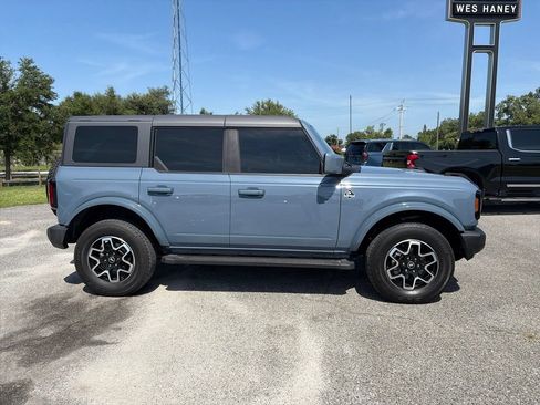 Used 2023 Ford Bronco Outer Banks AWD/4WD image 2