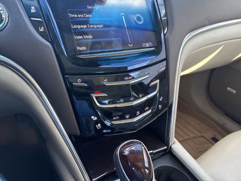 Used 2013 Cadillac XTS Platinum image 18