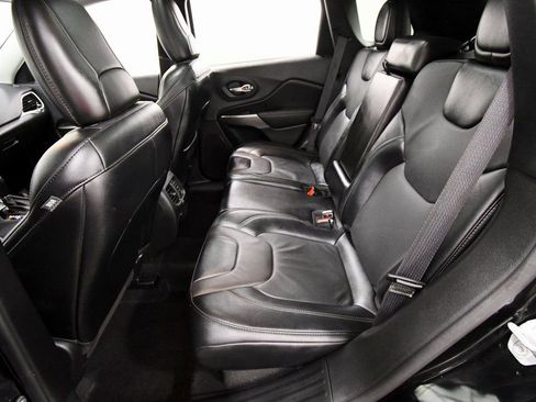 Used 2022 Jeep Cherokee Limited w/ Mopar Interior Package image 14