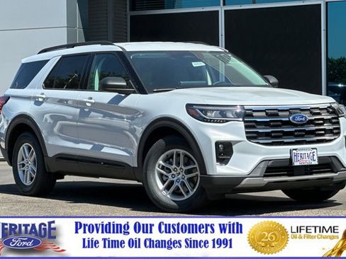 New 2026 Ford Explorer Active w/ Active Comfort Package RWD image 2