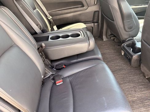 Used 2025 Honda Odyssey EX-L image 13