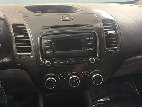 Used 2018 Kia Forte LX FWD image 14