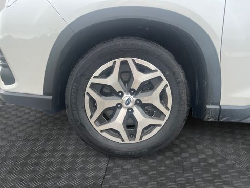 Used 2023 Subaru Forester Premium AWD/4WD image 12
