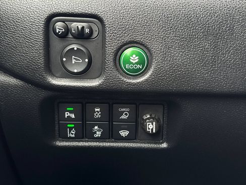 Used 2025 Honda Ridgeline TrailSport image 31