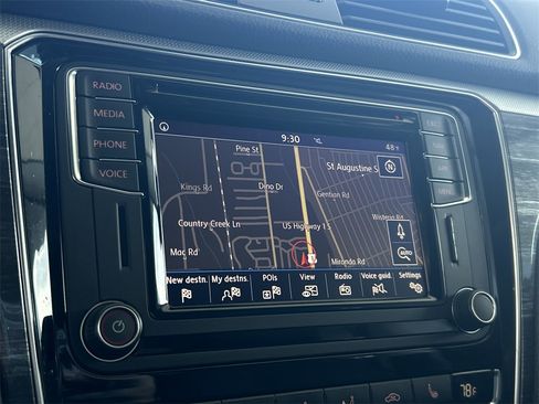 Used 2018 Volkswagen Passat 2.0T SE image 23