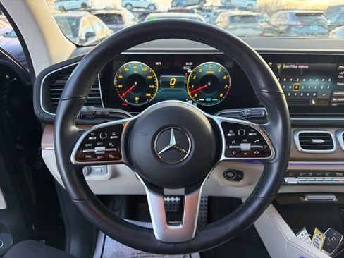 Used 2023 Mercedes-Benz GLS 450 4MATIC image 25