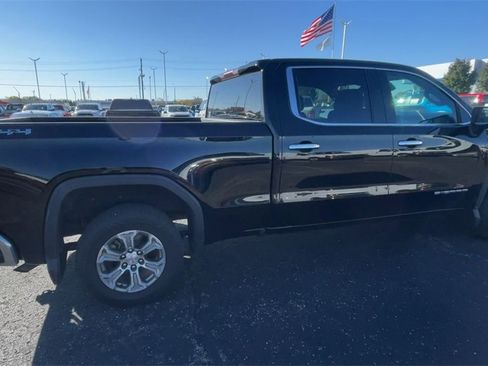 Used 2022 GMC Sierra 1500 SLT w/ Max Trailering Package image 2