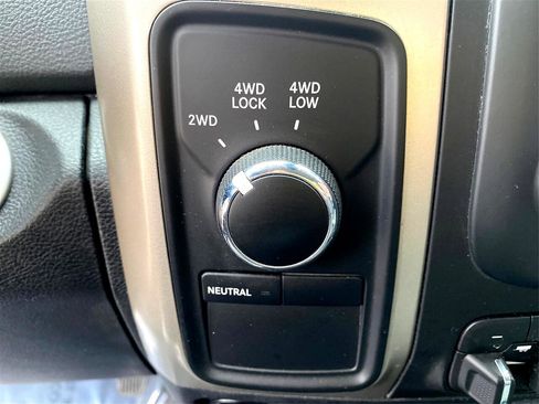 Used 2014 RAM 3500 Big Horn image 38