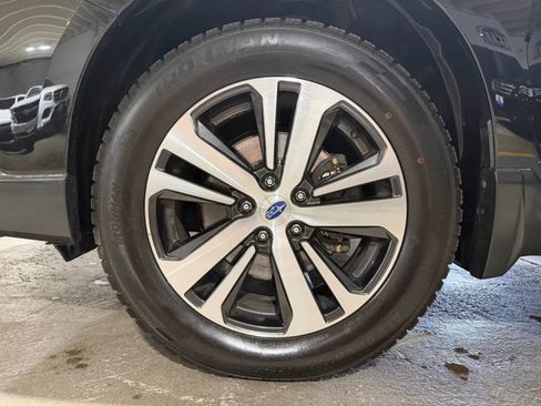 Used 2018 Subaru Outback 2.5i Limited AWD/4WD image 18