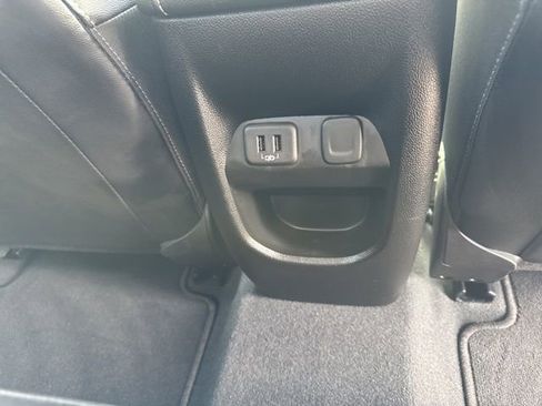 Used 2022 Chevrolet Colorado ZR2 w/ ZR2 Midnight Special Edition AWD/4WD image 33