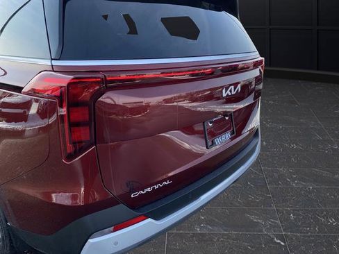 New 2026 Kia Carnival EX image 42