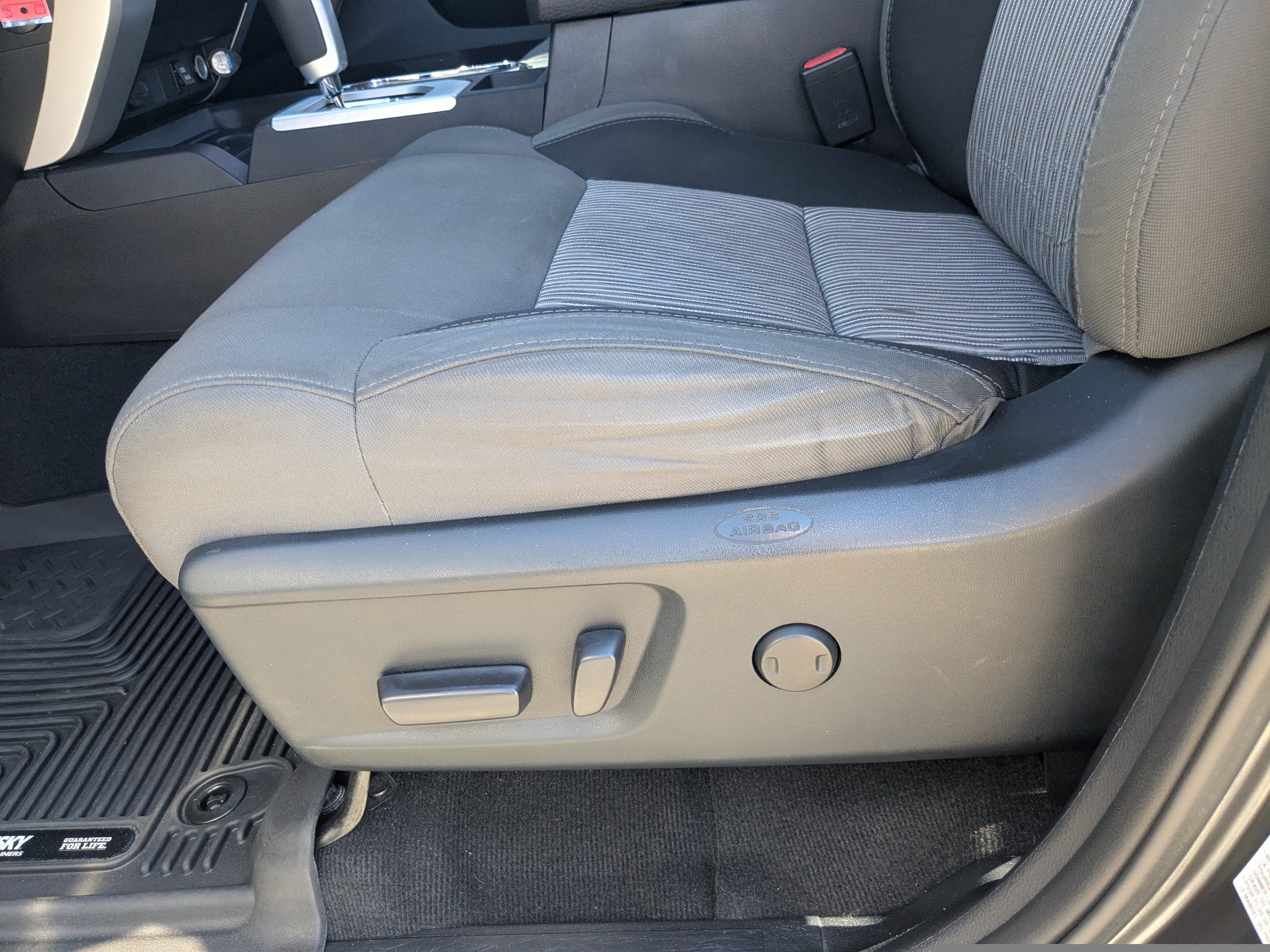Used 2015 Toyota Tundra SR5 w/ SR5 Upgrade Package RWD image 19
