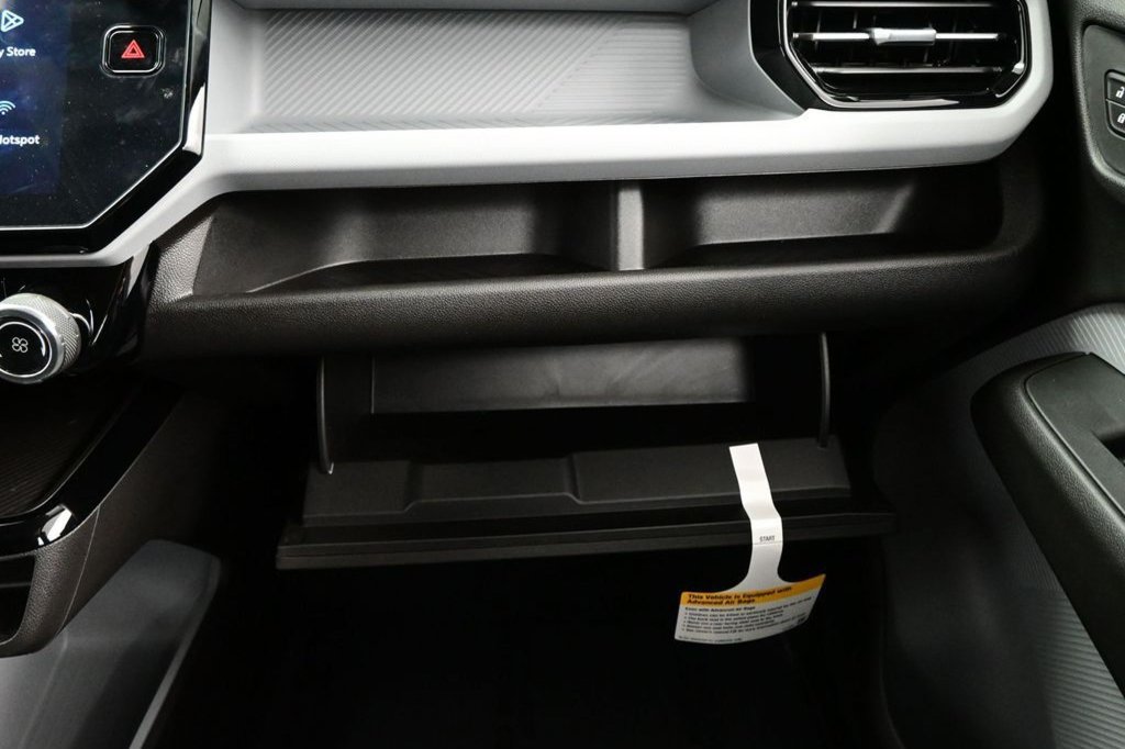 Used 2027 Chevrolet Bolt LT w/ Comfort Package FWD image 30