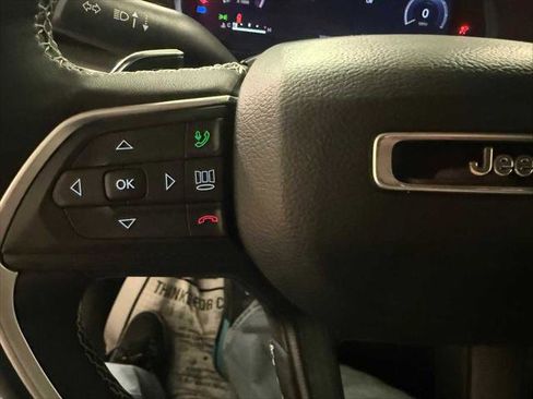 Certified 2023 Jeep Grand Cherokee Altitude image 30