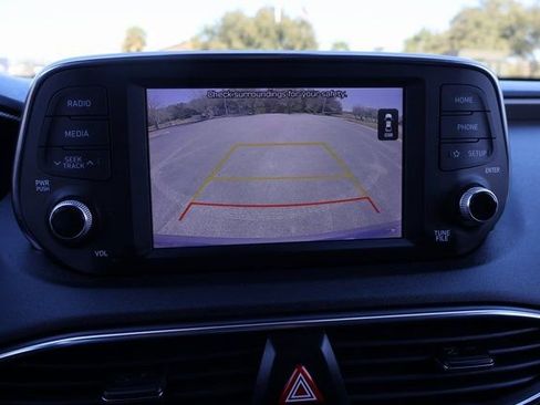 Used 2019 Hyundai Santa Fe SEL image 24