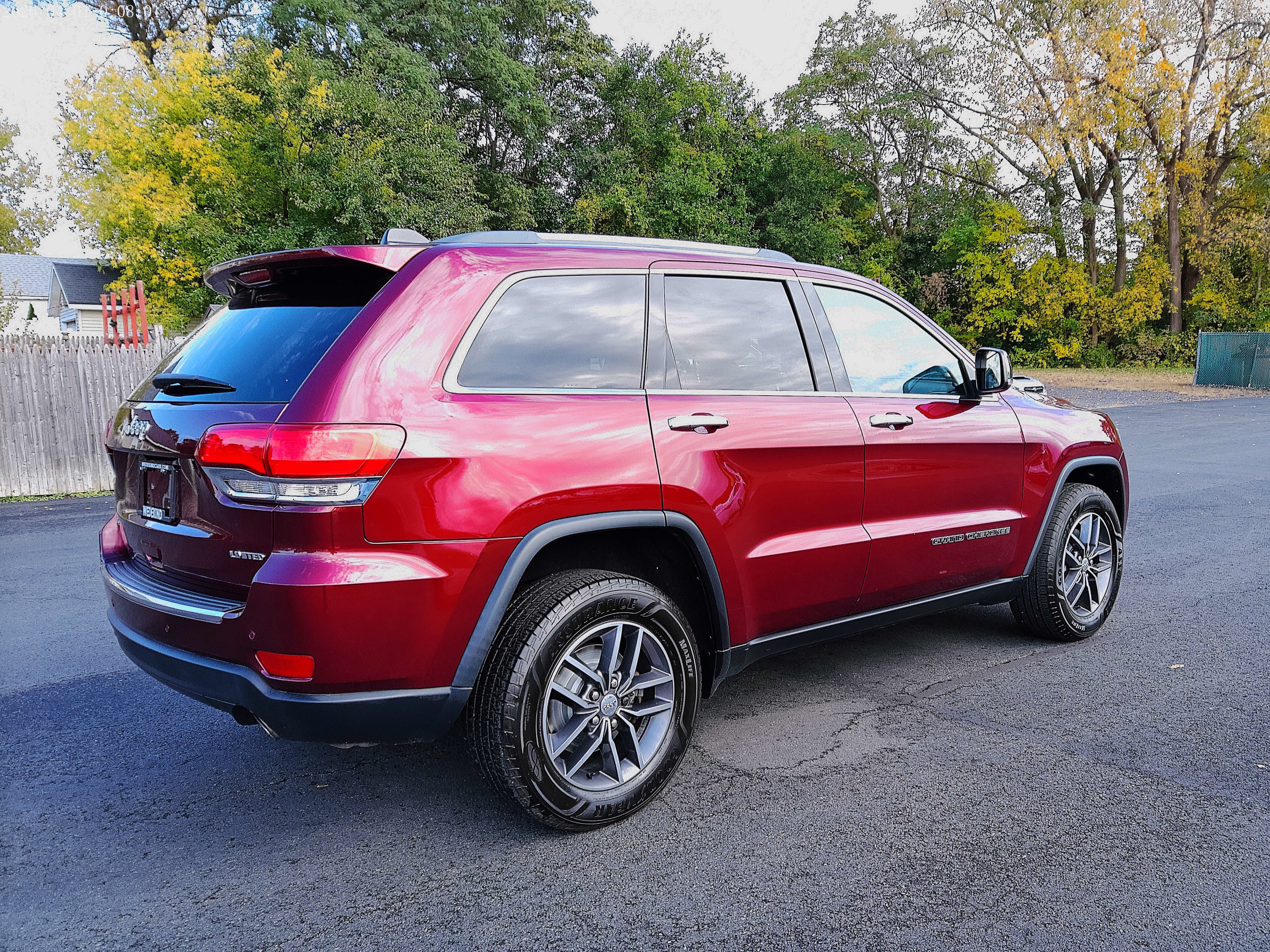 Used 2018 Jeep Grand Cherokee Limited AWD/4WD image 10