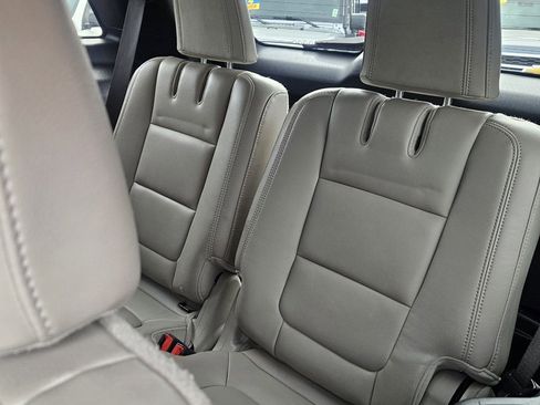 Used 2011 Ford Explorer Limited w/ 302A Rapid Spec Order Code AWD/4WD image 12