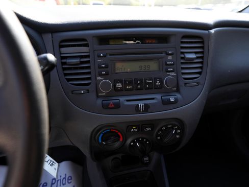 Used 2008 Kia Rio5 LX w/ PWR Pkg image 17