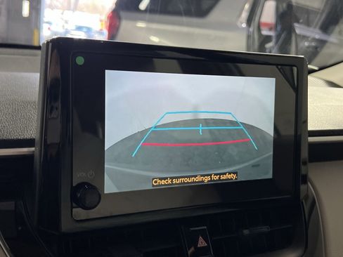 Used 2026 Toyota Corolla Cross L image 19