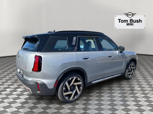 Certified 2025 MINI Cooper Countryman S image 3
