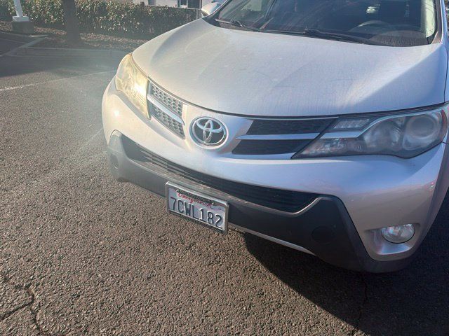 Used 2013 Toyota RAV4 XLE FWD image 10