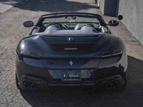 Certified 2024 Ferrari Roma Spider image 4
