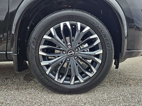 Used 2024 Nissan Rogue Platinum image 29