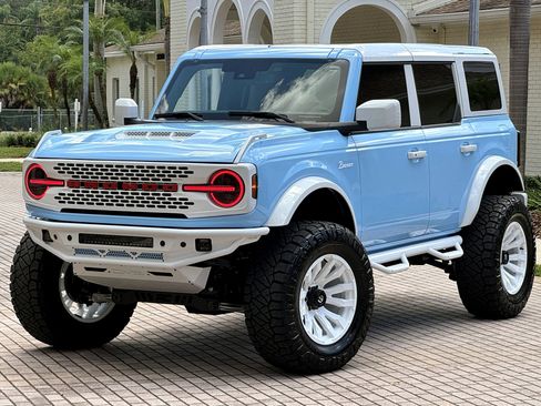 Used 2025 Ford Bronco Outer Banks AWD/4WD image 4