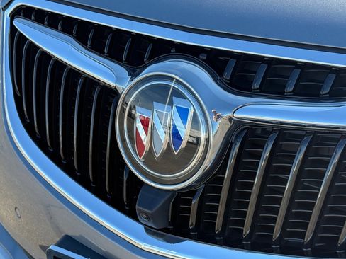 Used 2020 Buick Envision Premium w/ Driver Confidence Package image 31