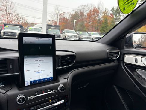 Used 2020 Ford Explorer ST w/ ST Street Pack image 33