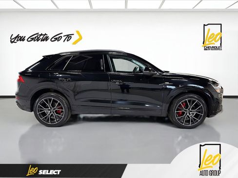 Used 2023 Audi Q8 Premium Plus AWD/4WD image 4