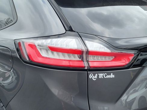 Certified 2022 Ford Edge SE image 10