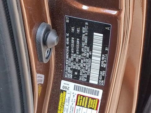 Used 2021 Toyota Sienna Limited image 31