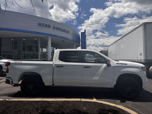 Certified 2024 Chevrolet Silverado 1500 Custom AWD/4WD image 8