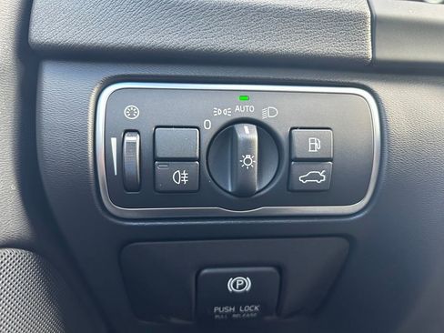 Used 2015 Volvo S60 T5 Premier image 14