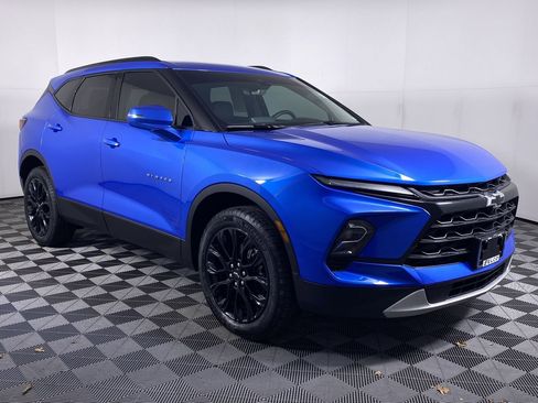 Certified 2024 Chevrolet Blazer LT w/ Sound & Technology Package FWD image 39