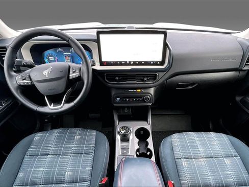 Used 2025 Ford Bronco Sport Heritage w/ Convenience Package image 9